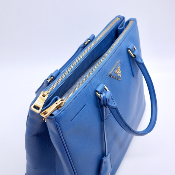 🍓PRADA Saffiano Shoulder Bag - Picture 14 of 16